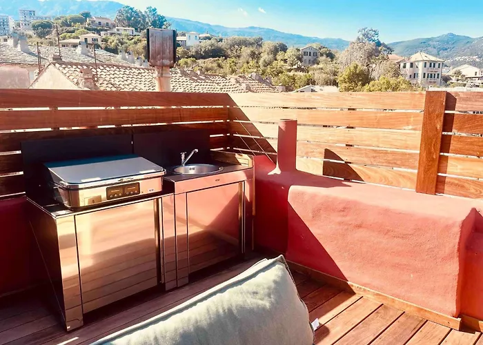 Piazza Da Centre-ville Avec Terrasse Panoramique Vue Appartement Bastia (Corsica)